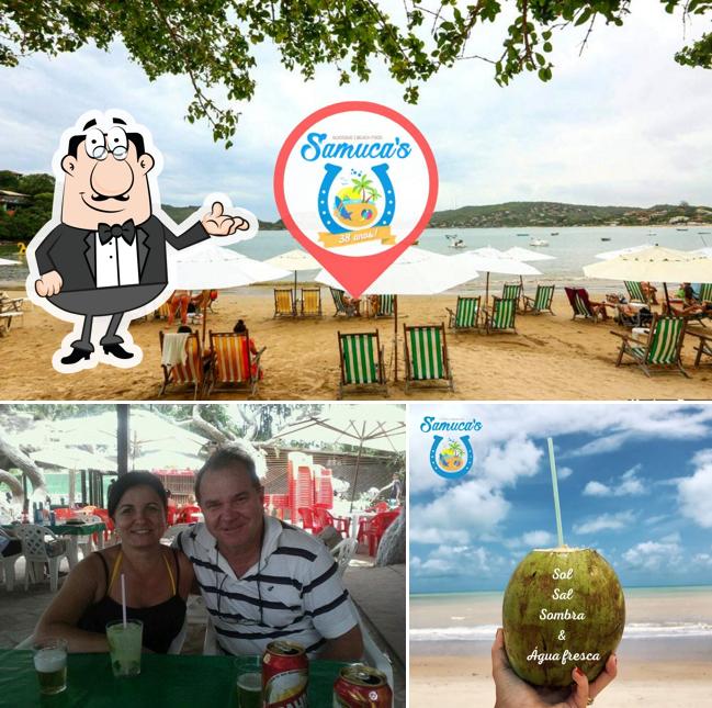 A ilustração do Quiosque Samucas’s interior e comida