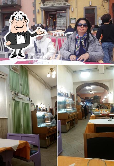 Gli interni di Trattoria dell'Orologio