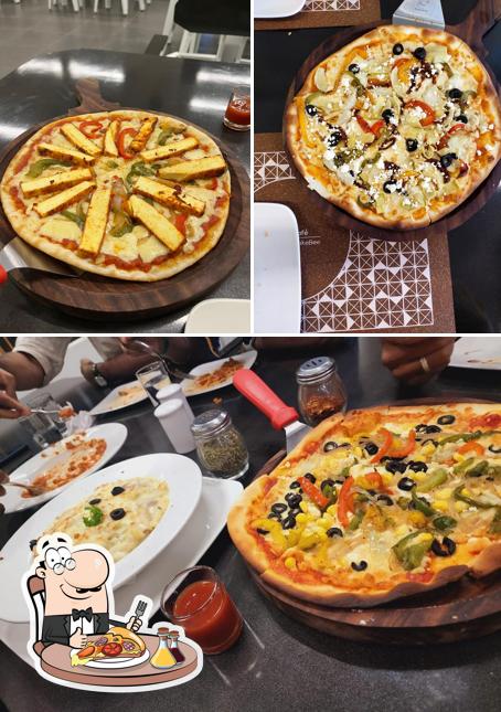 At Cafe CakeBee, you can try pizza