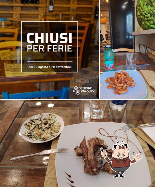 La foto di cibo e esterno da Officine del Cibo