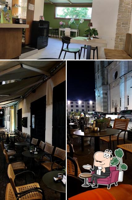 Dai un'occhiata agli interni di Smart Cafè Cenini