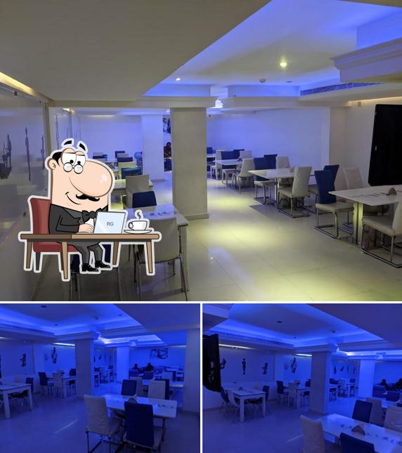 Glacier Executive lounge bar