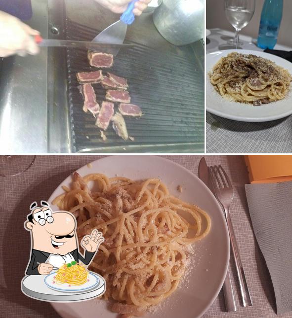 Spaghetti alla carbonara al La Pecora Nera