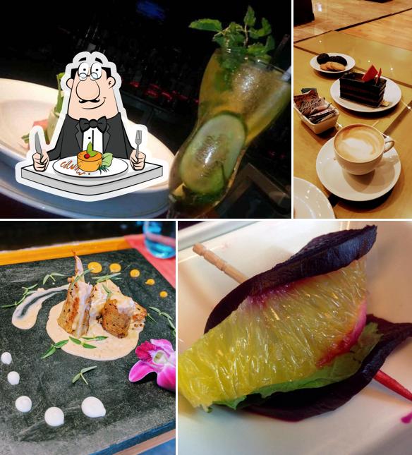 Food at Connexions - Crowne Plaza