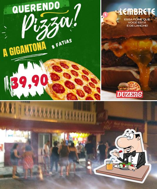 Esta é a foto ilustrando comida e interior no DuZé Delivery