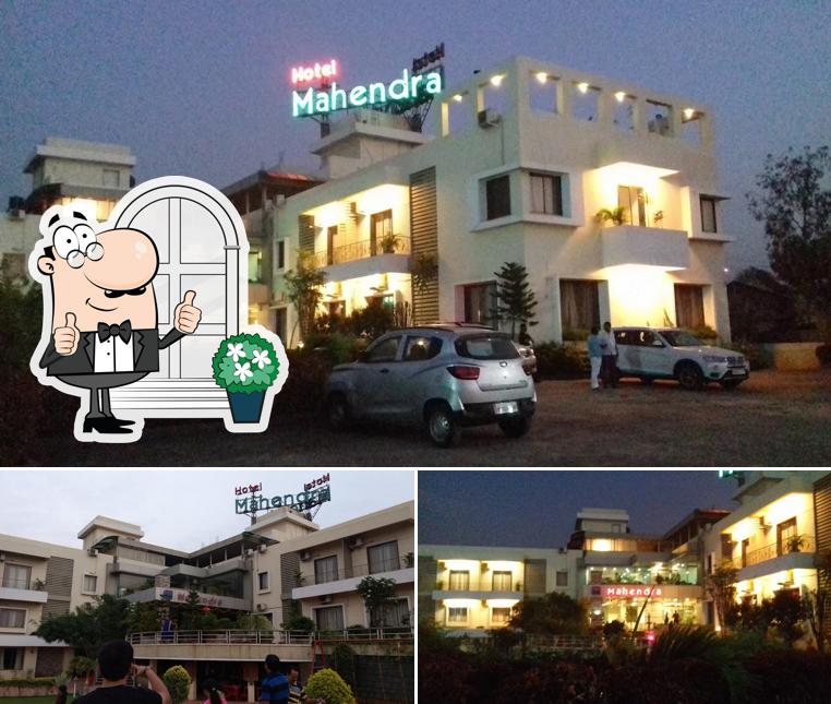 You can get some fresh air outside Hotel Mahendra