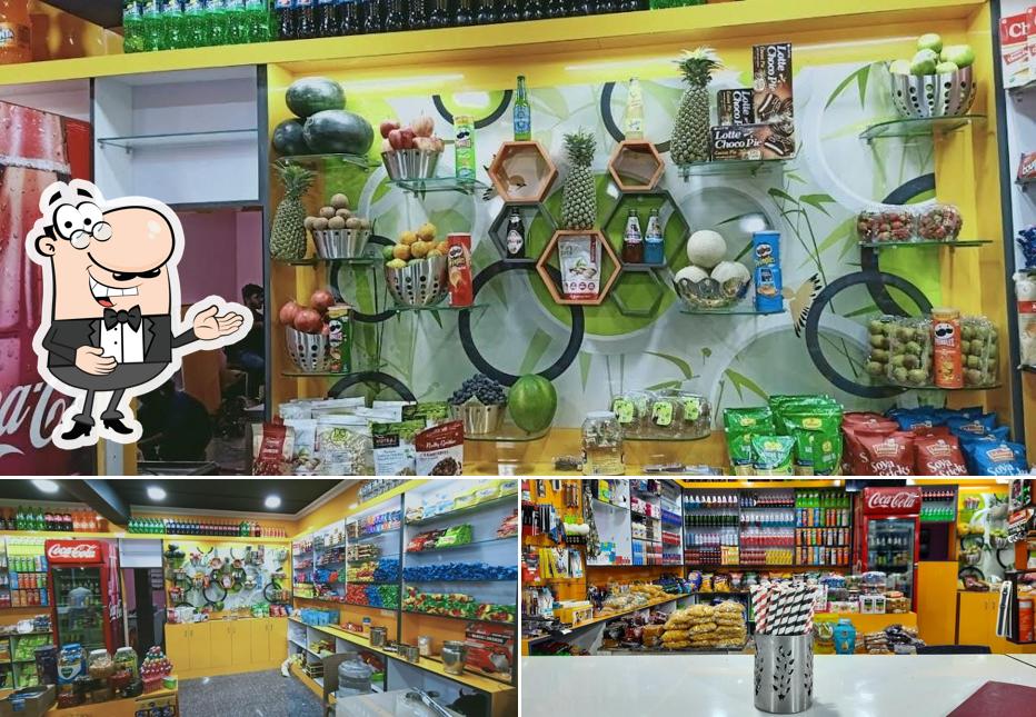 Here's a picture of Juice 'n' Rolls , Coffee Break