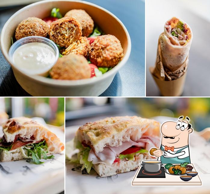 Pizzaholic Restaurant