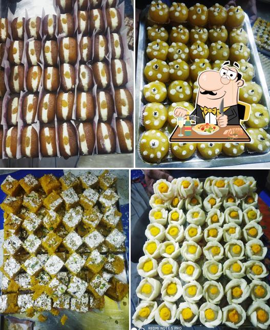 Food at Mahak Sweets And Namkeen