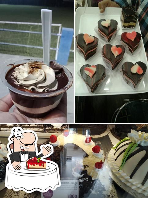 Mio Amore - The Cake Shop (Naihati) offers a number of sweet dishes