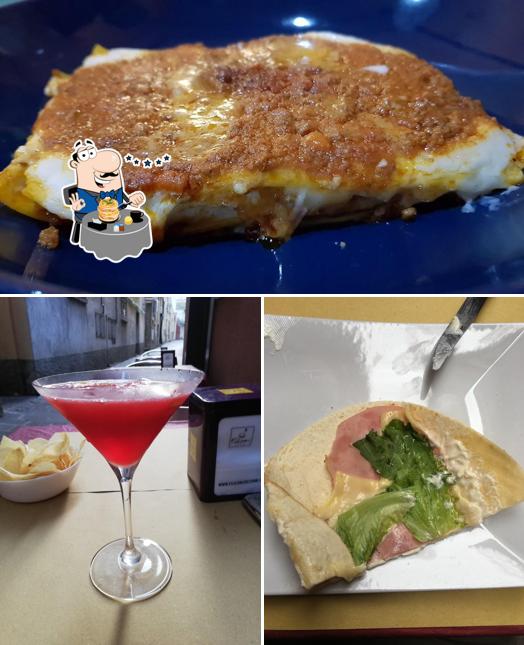 La foto di cibo e alcol da Bar Al Paladar De La Memoria Menaggio