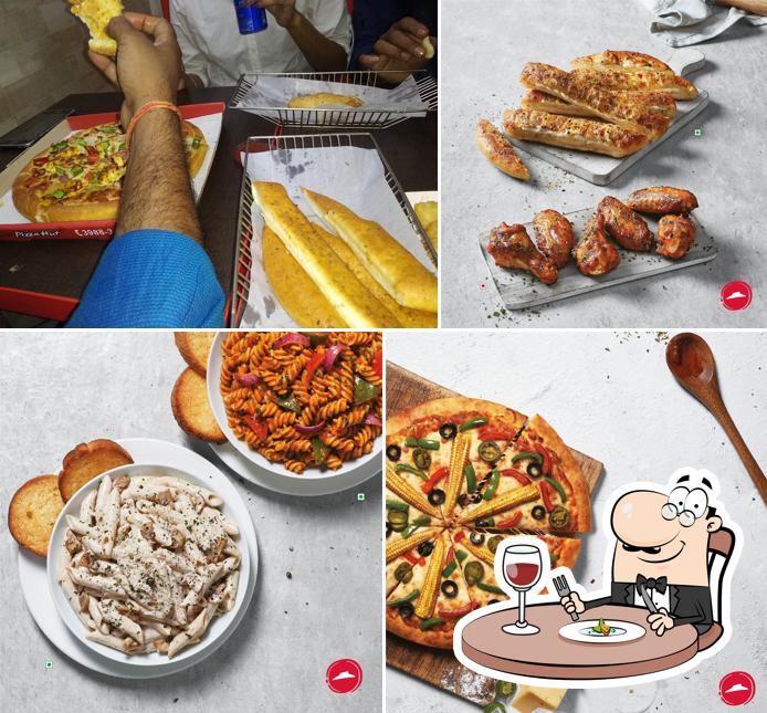 Food at Pizza Hut Tikamajhi, Bhagalpur