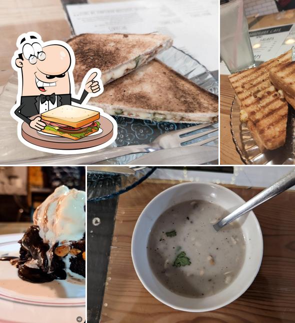 Grilled cheese sandwich at The Aardvark Cafe