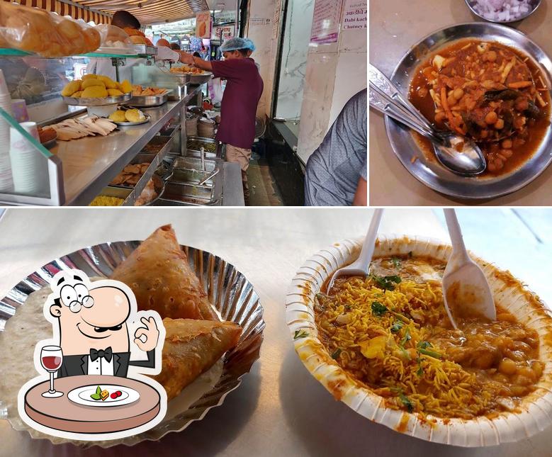 Food at Shree Krishna Batatawada