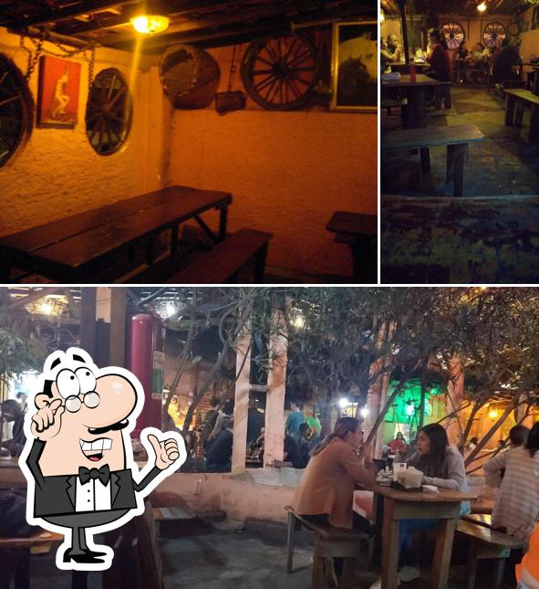 O interior do Bar e Restaurante Do Tadeu