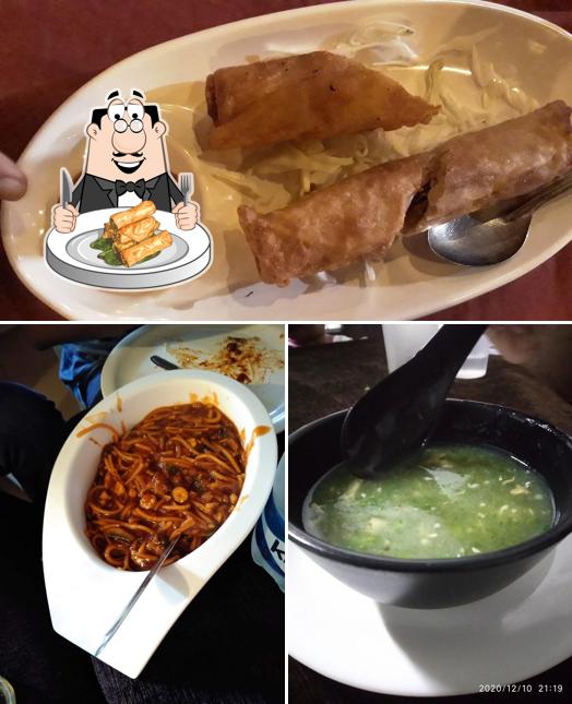 Spring rolls at Chilli Chow