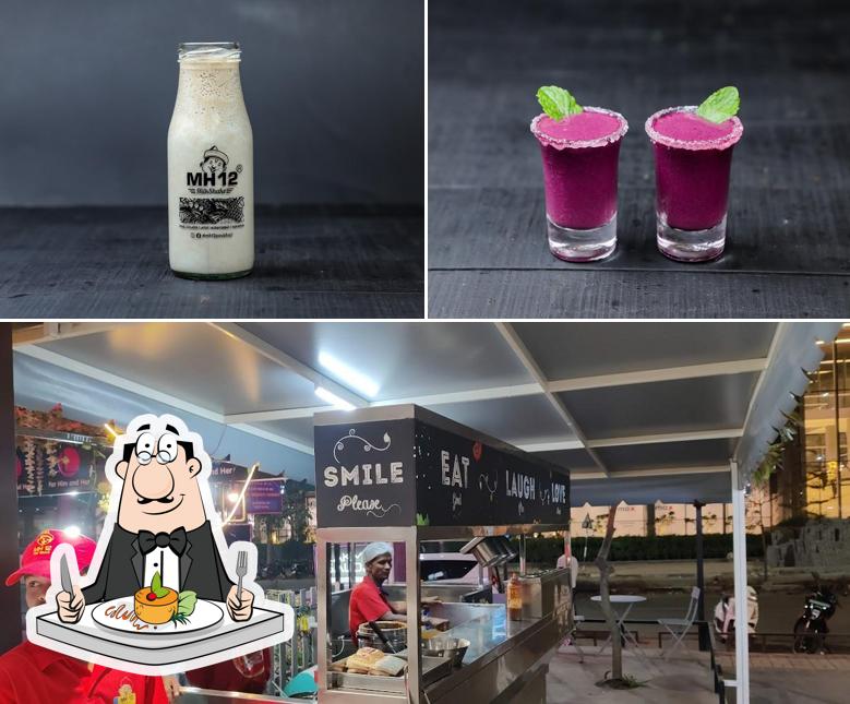 Among various things one can find food and interior at MH12 Pav Bhaji NIBM