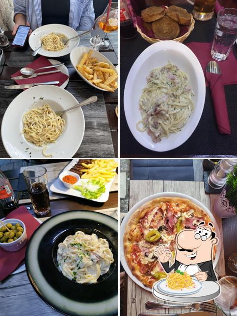 Spaghetti alla carbonara al Gajeta Restaurant