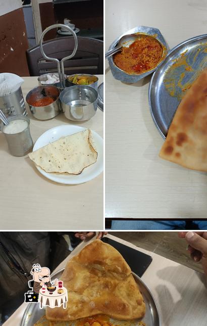 Food at Jalaram Parotha House