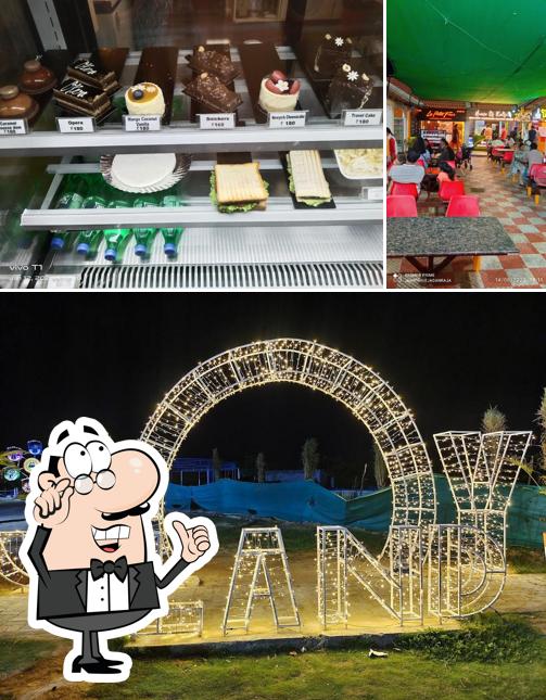 The interior of Le Petit Four