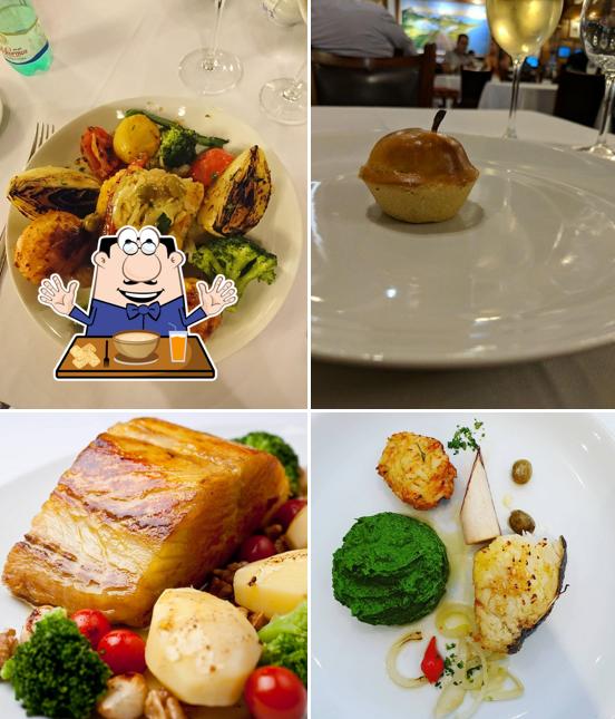 Comida em Restaurante Mosteiro