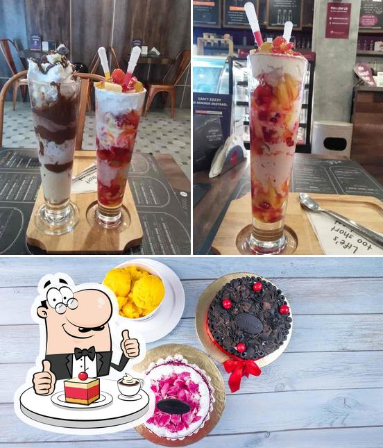 Mama Mia! Italian Ice Creams offers a variety of sweet dishes