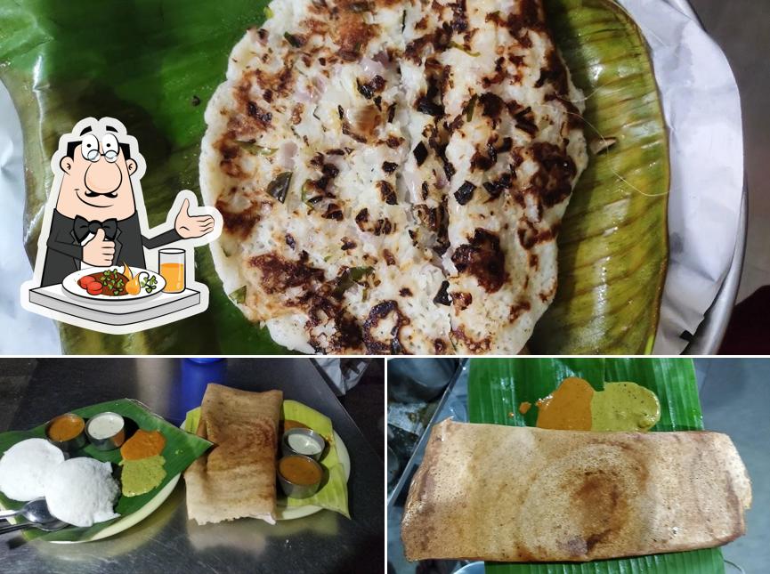 Food at Sri Kandha Vilas Dosa Camp