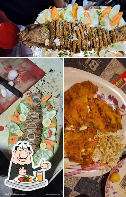 Food at PALM GROOVE BAR & RESTAURANT