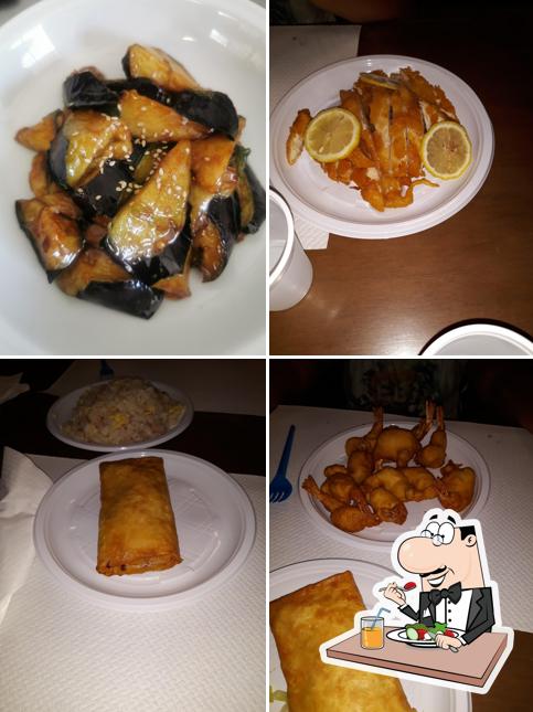 Platti al ROSTICCERIA CINESE DA LIU