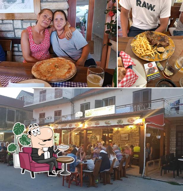 Gli interni di Pizzeria Victoria