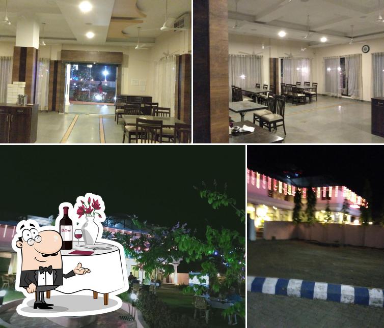 Hotel Gurukrupa Restaurant & Bar