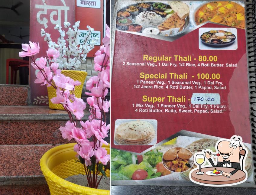 Food at Tushar Bhojanalay