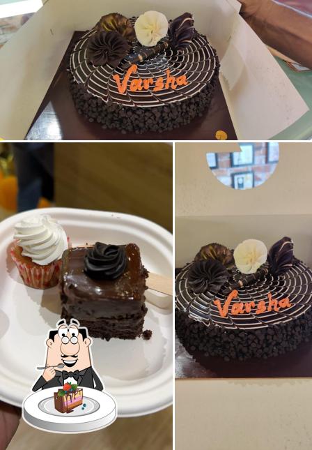 Chocolate cake at 7th Heaven Dehradun (Sahastradhara)