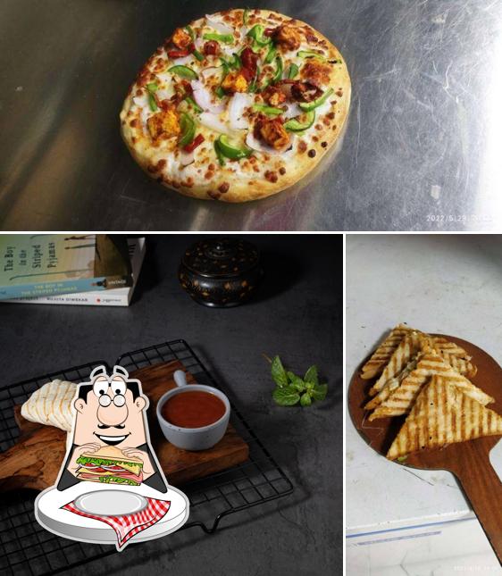 Club sandwich at Pizza D'lite