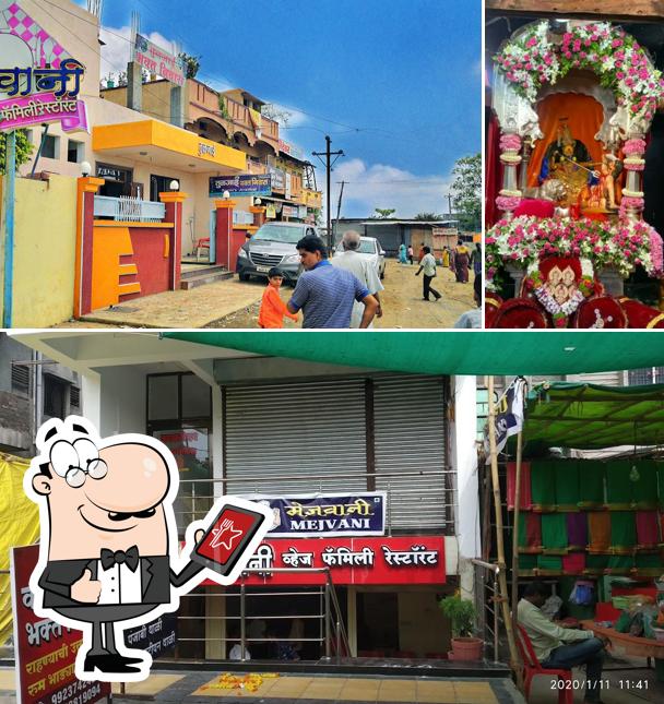 Mejwani veg family restaurant
