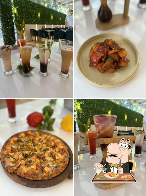 Food at The Flamiing Tables 5