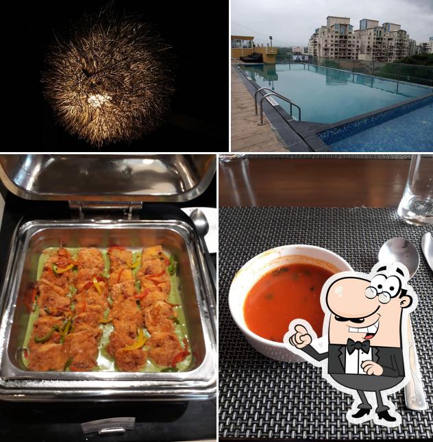 This is the picture showing exterior and food at Tiger Trail