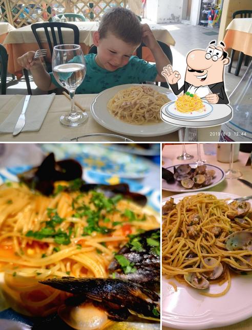 Spaghetti alla carbonara al Ristorante Pizzeria La Sirenetta Giardini Naxos