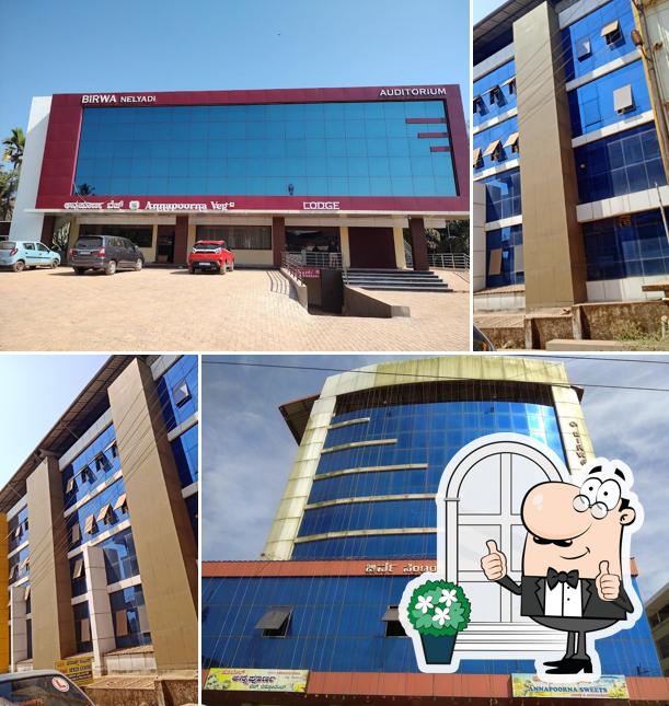 The exterior of Birwa Centre Boarding,Lodging,Restaurant