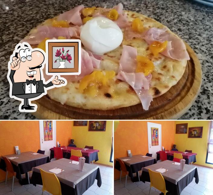 Tra le diverse cose da Pizzeria da Cello si possono trovare la interni e cibo