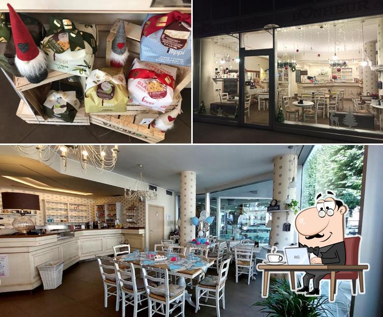 Siediti a un tavolo di Bonheur Cafè