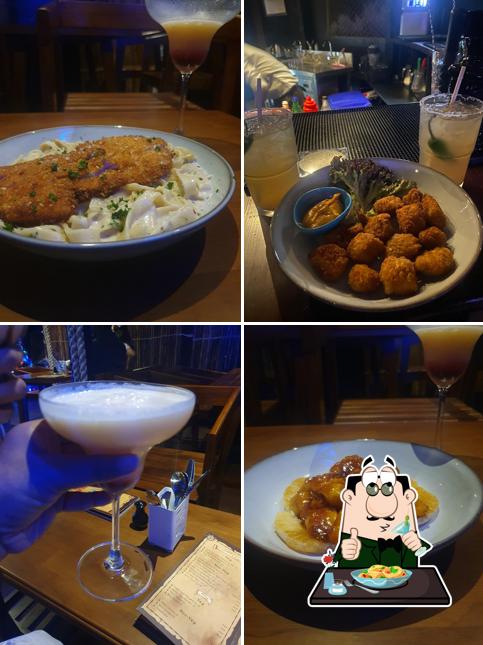 Macaroni and cheese at Pirates Bar & Kitchen