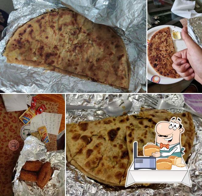 Garlic bread at Desi Mandi