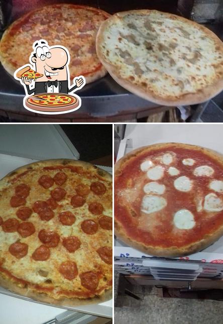 Prova una pizza a Pizzeria Santa Maria