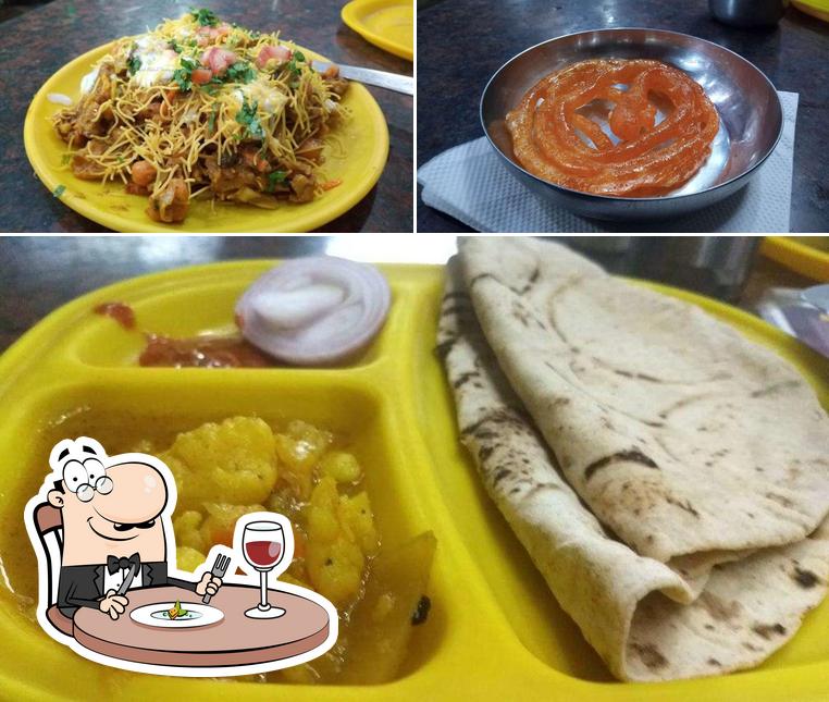 Food at Kolkata Chapati