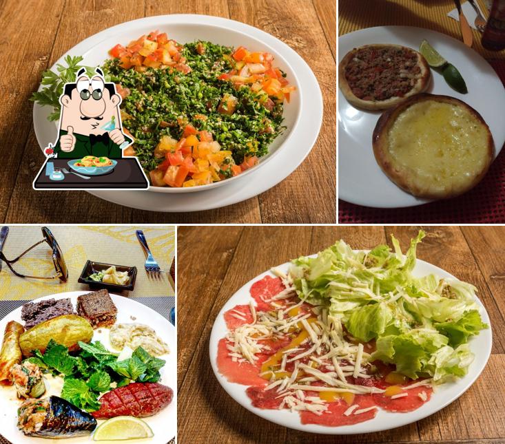 Comida em Restaurante Alibabar Cozinha Árabe em Santana