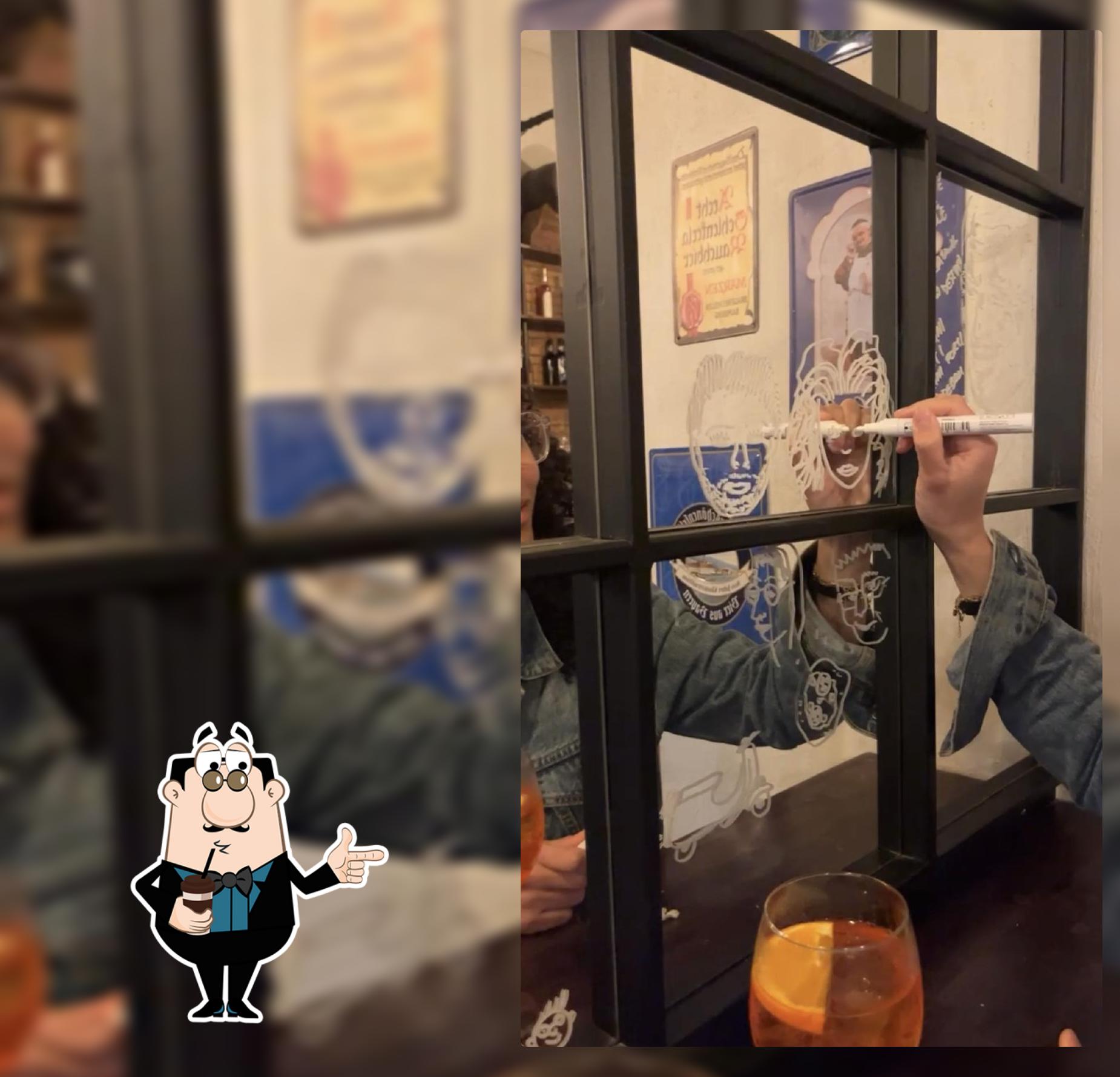 Vai a provare i vari drink che offre Il Decumano Superiore