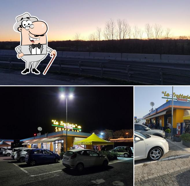 Guarda gli esterni di Bar Romacafè