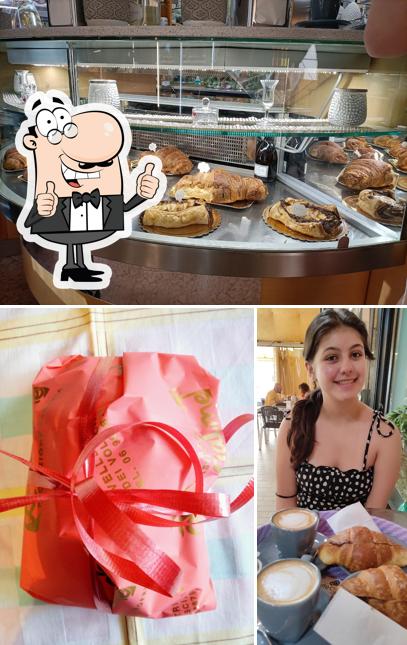 Guarda questa foto di Pasticceria Velletri Le Palme Colazioni catering cornetti dolci gelati