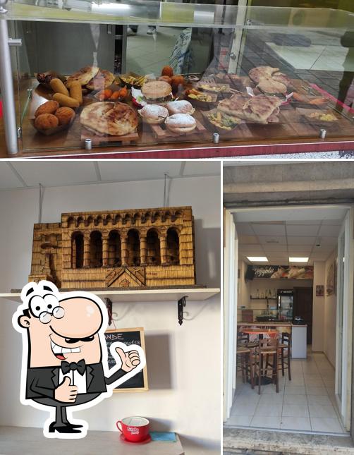 Guarda questa immagine di Pizzeria da Mazzola - pizza al taglio, friggitoria, paninoteca